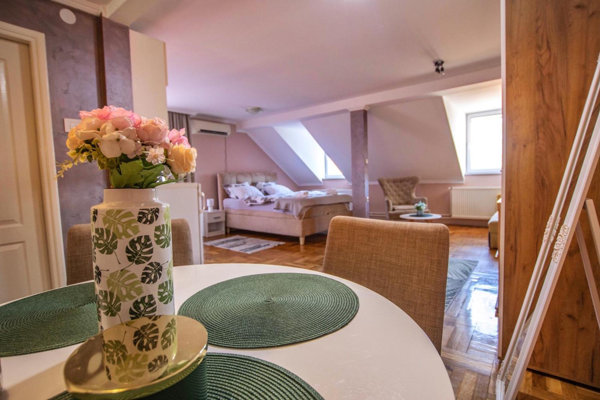Garden Apartment 수보티차 외부 사진